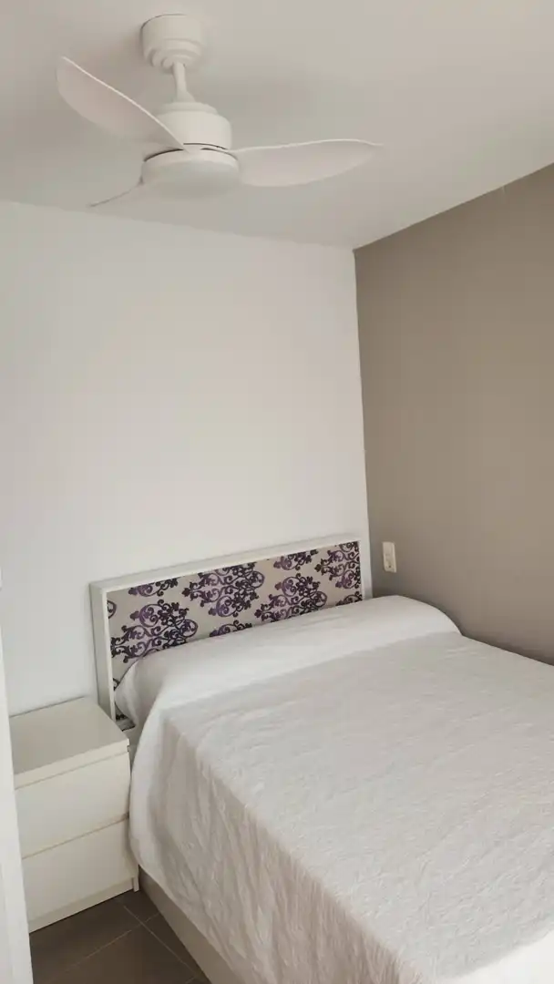 Schlafzimmer von Dachboden zum Verkauf in Calpe / Calp mit Klimaanlage, Heizung und Terrasse