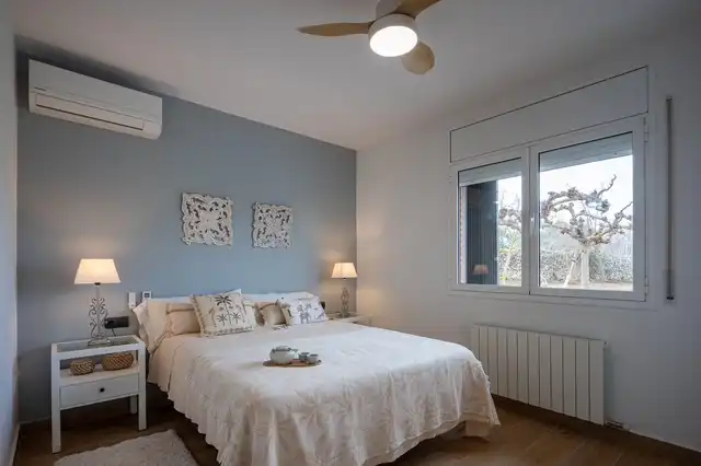 Habitación de Finca rústica en venta en La Riera de Gaià con Aire acondicionado, Calefacción y Jardín privado