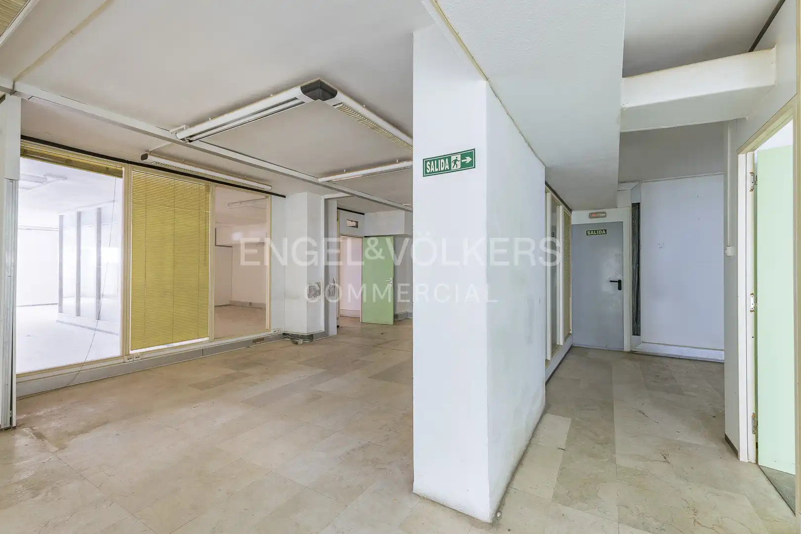 Oficina en venta en Esplugues de Llobregat
