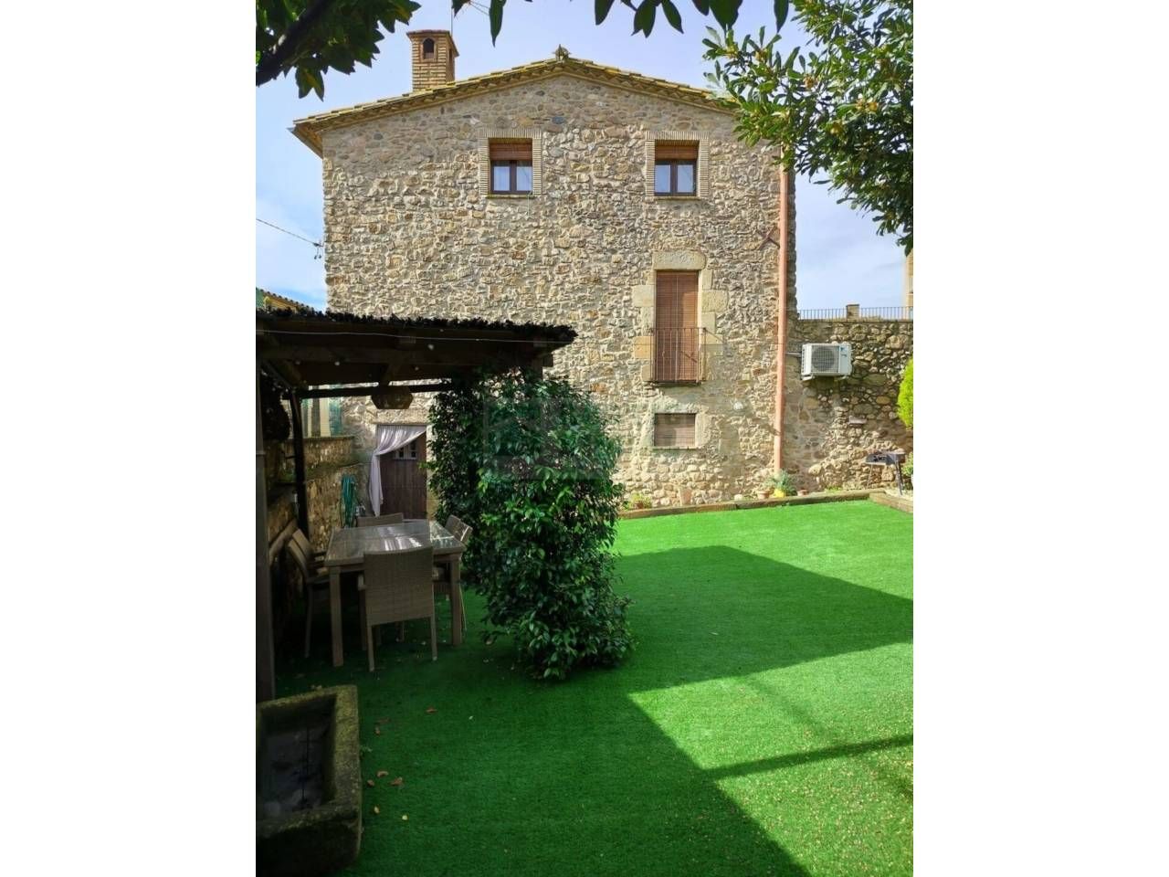 Garden of Country house to rent in Corçà  with Air Conditioner, Heating and Private garden