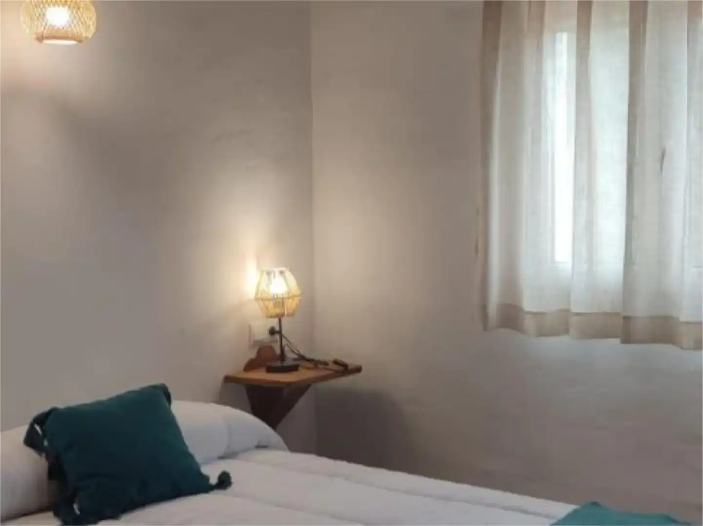 Habitación de Casa o chalet de alquiler en Valdecaballeros con Aire acondicionado, Jardín privado y Amueblado