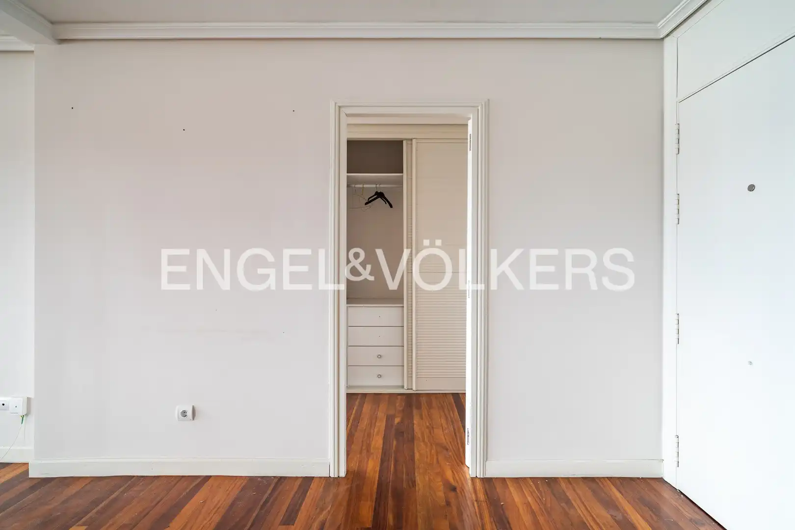 Piso en venta en Santander con Calefacción, Terraza y Balcón