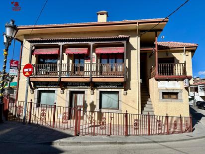 Vista exterior de Casa o xalet en venda en Los Molinos amb Aire condicionat, Terrassa i Balcó