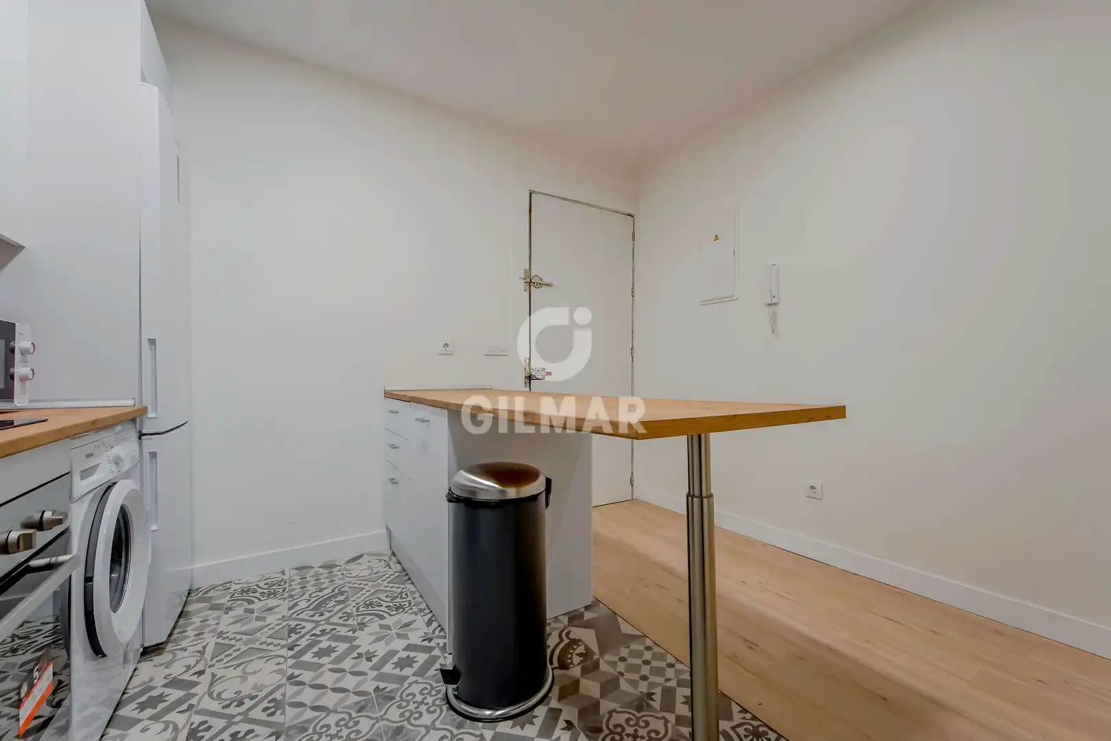 Habitación de Piso en venta en Madrid con Calefacción