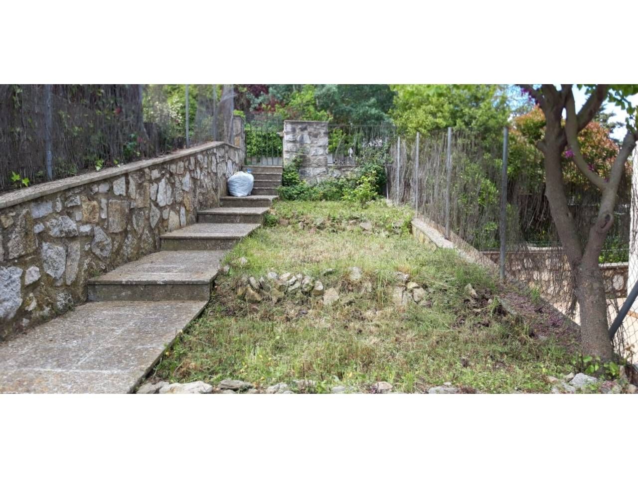 Jardí de Pis en venda en La Llacuna amb Jardí privat, Terrassa i Moblat