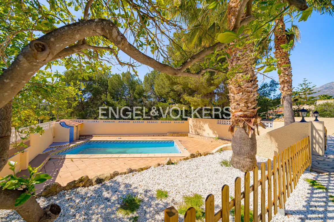 Piscina de Casa o chalet en venta en La Nucia con Aire acondicionado, Jardín privado y Piscina