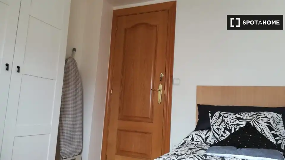 Habitación de Piso para compartir en Delicias