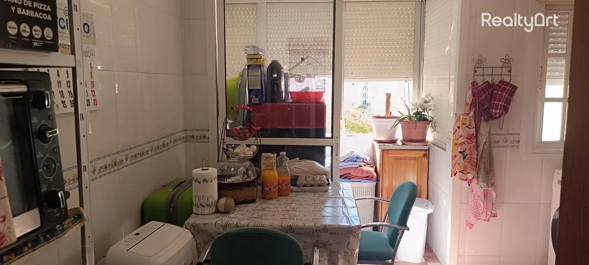 Kitchen of Flat for sale in Sevilla  with Air Conditioner, Terrace and Furnished