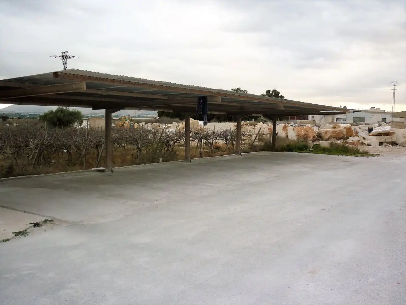 Parking de Nave industrial de alquiler en Monforte del Cid