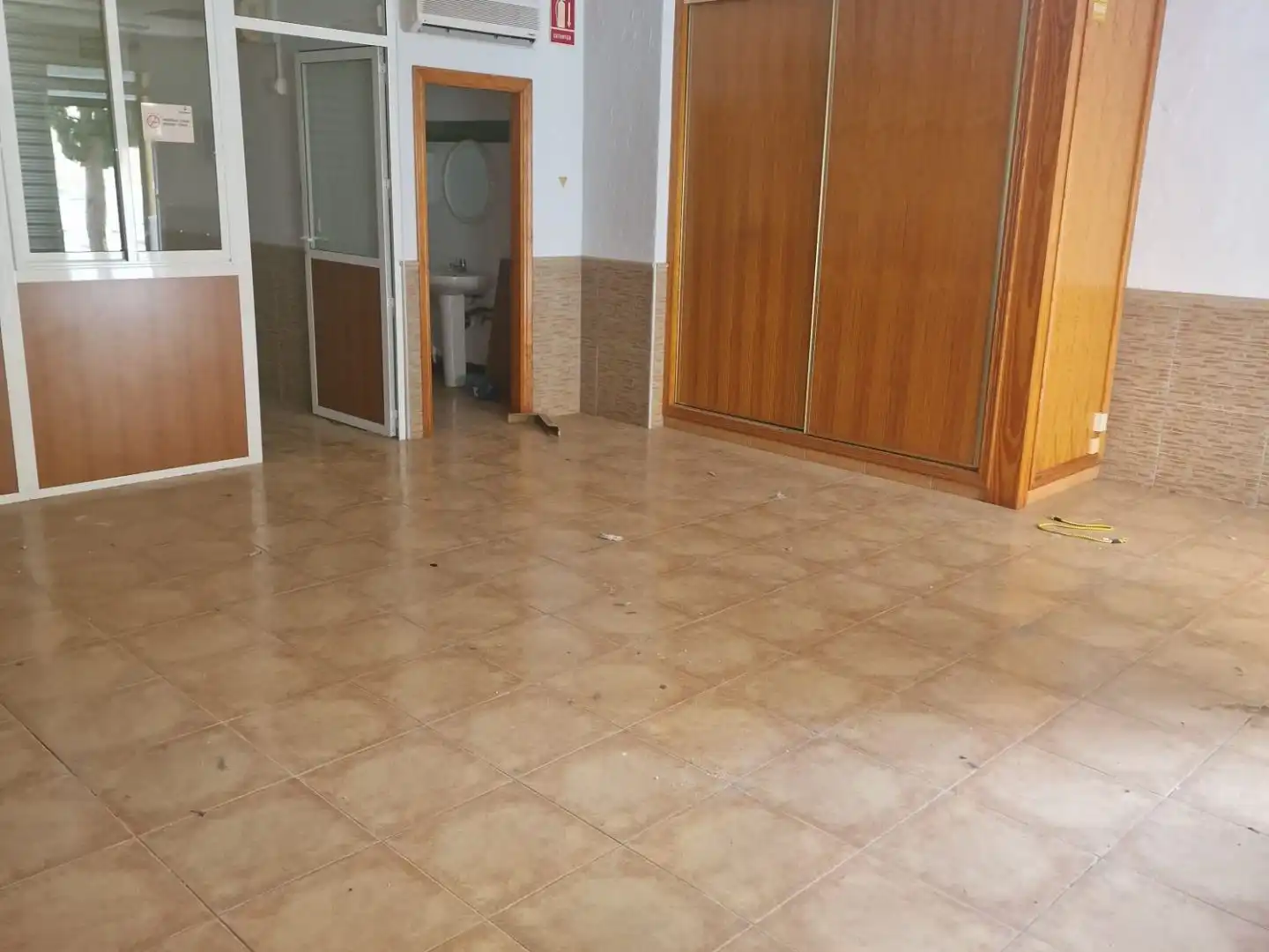 Local de alquiler en Orihuela con Aire acondicionado