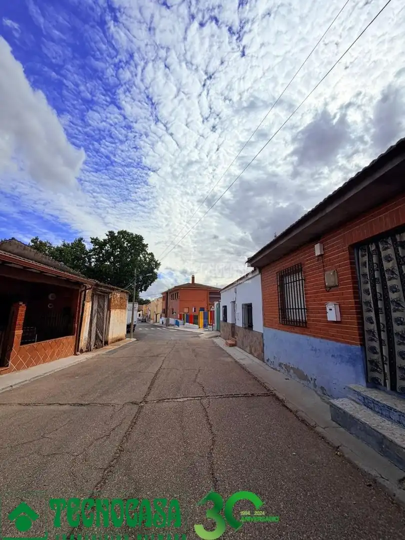Exterior view of Houses for sale in Albarreal de Tajo