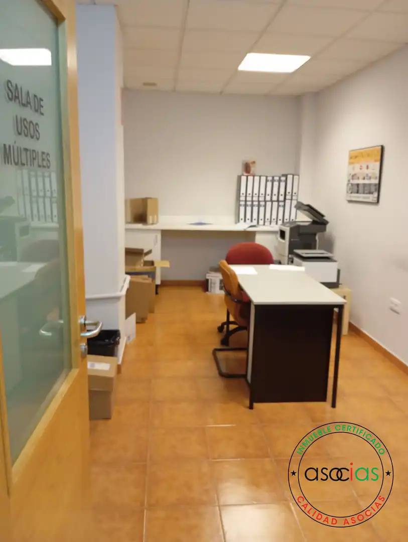 Büro zum Verkauf in Oviedo  mit Heizung