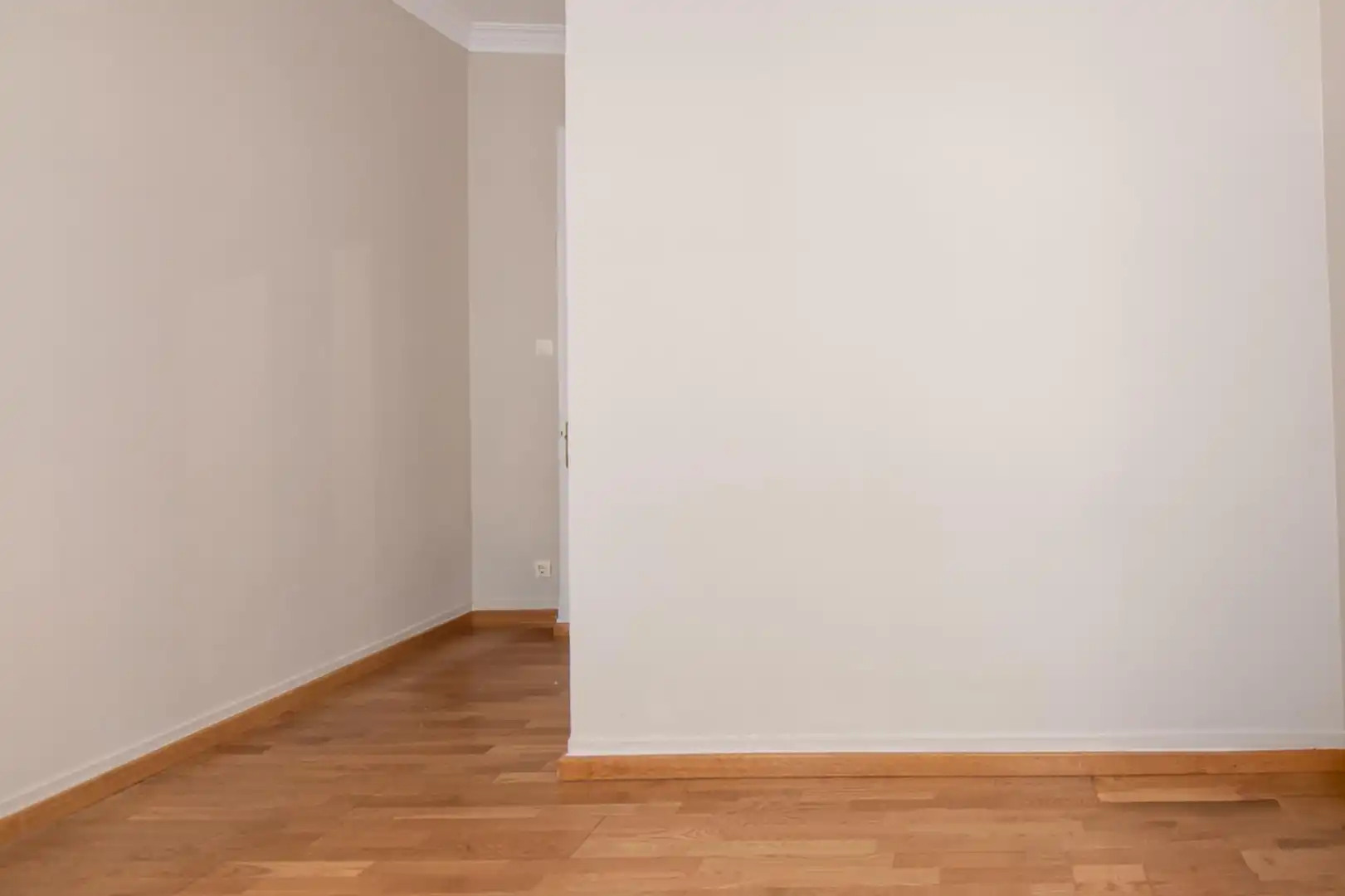 Apartamento de alquiler en Calle ROSALIA CASTRO, 13, Ensanche