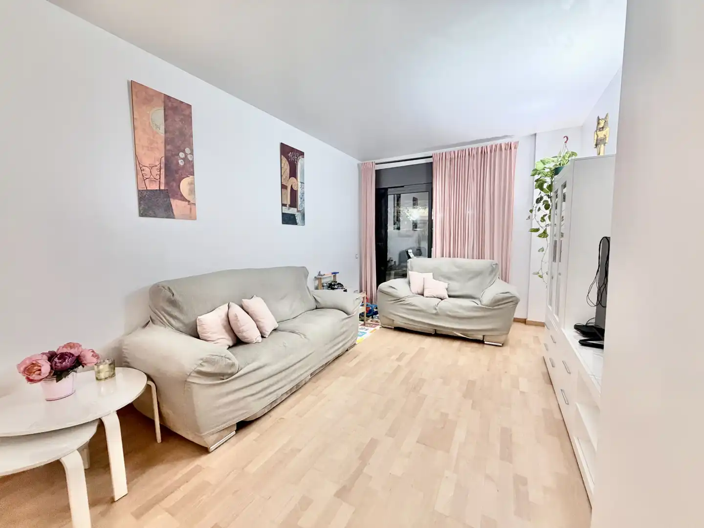 Living room of Ground floor for sale in Badalona  with Air Conditioner, Heating and Private garden
