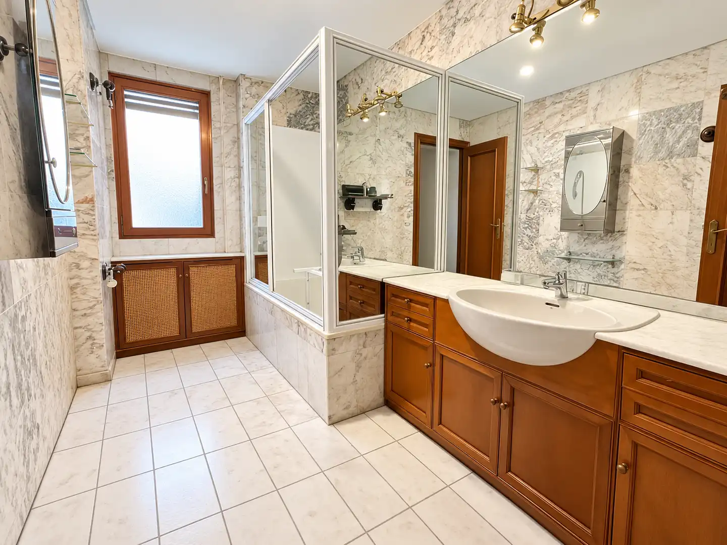 Flat with terrace for sale in Gran Vía Juan Carlos I, imagen 3