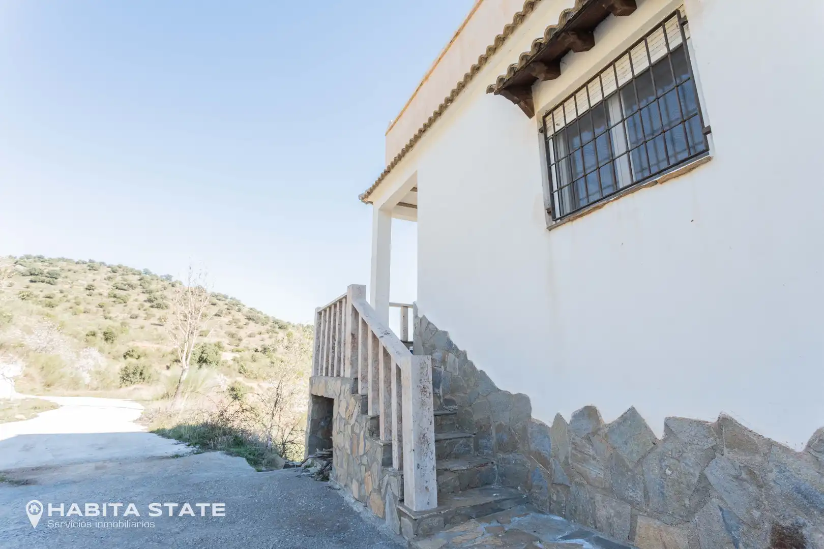Vista exterior de Casa o xalet en venda en Macael amb Jardí privat, Terrassa i Moblat