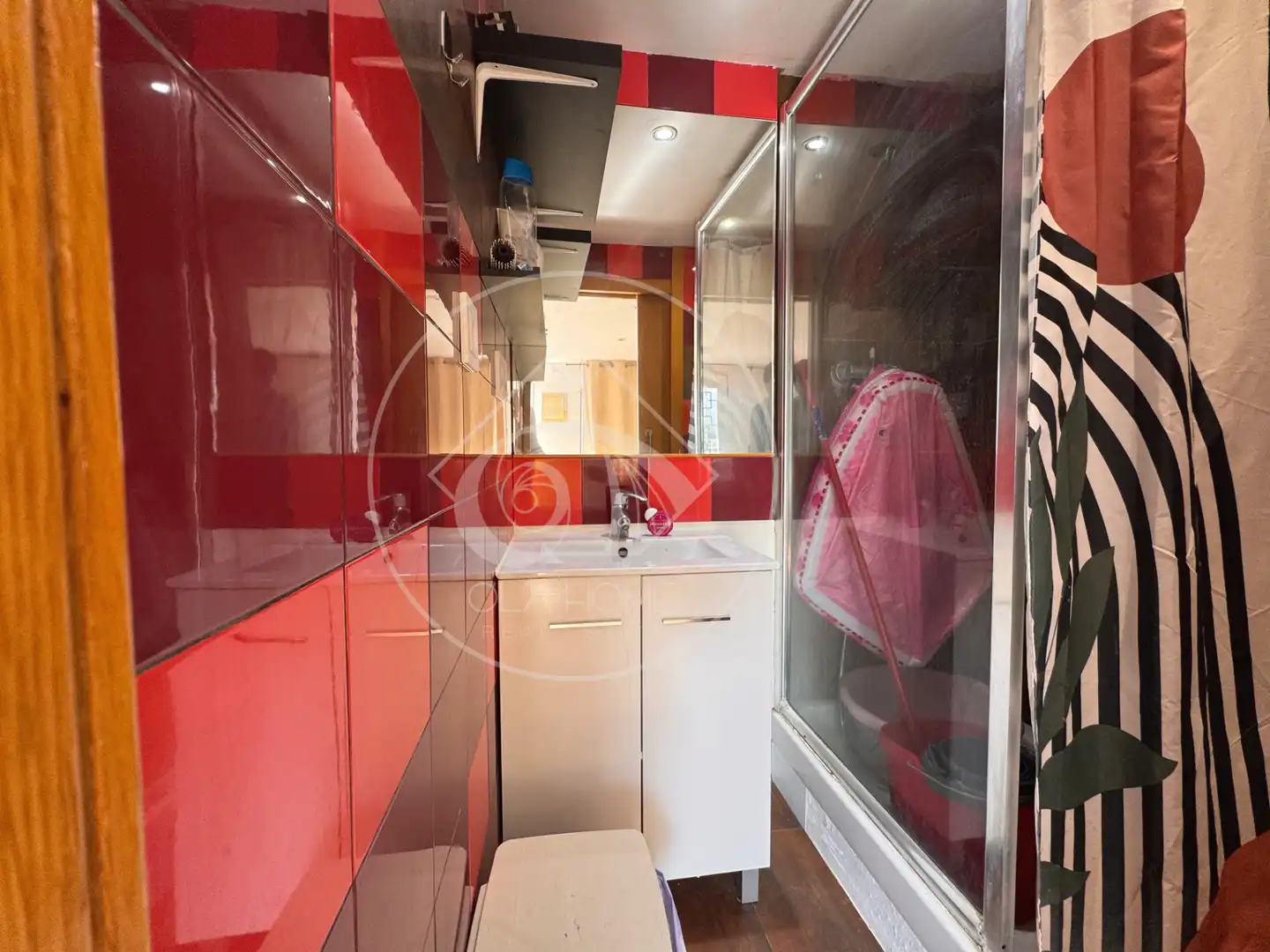 Baño de Estudio en venta en Sitges con Amueblado, Horno y Microondas