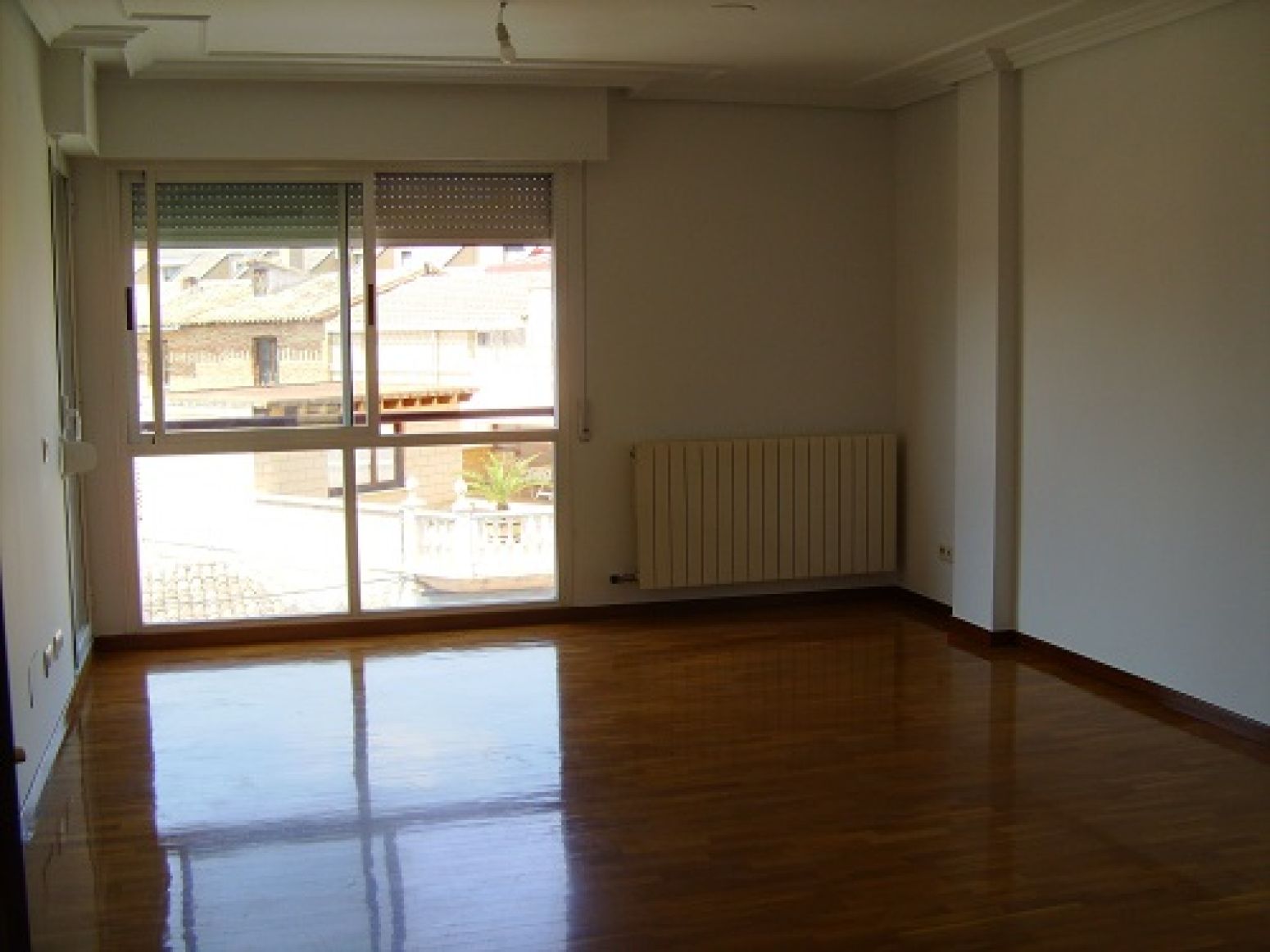 Living room of Flat for sale in Villamediana de Iregua  with Heating, Private garden and Parquet flooring