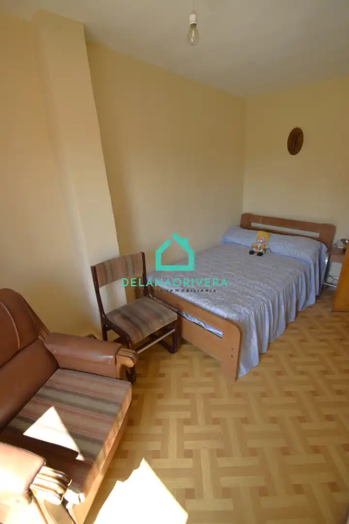 Habitación de Casa o chalet en venta en Molina de Aragón con Calefacción, Jardín privado y Trastero