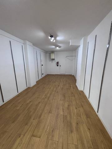 Local comercial en Alquiler en Carretera Antiga de València en Llefià