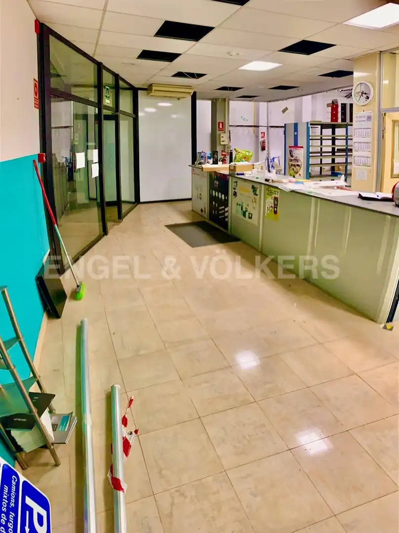 Business premises to rent in Centre, imagen 2