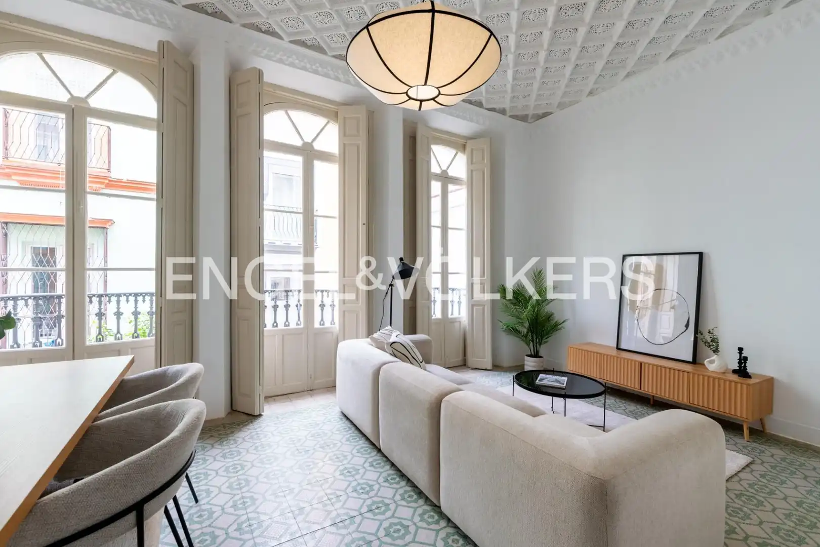 Living room of Flat for sale in Sevilla  with Air Conditioner, Heating and Balcony
