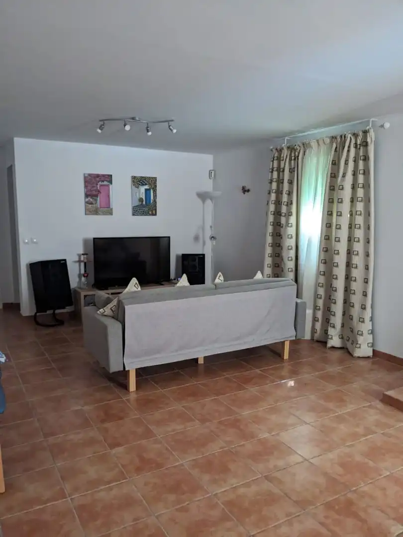 Sala d'estar de Casa o xalet en venda en San Roque amb Aire condicionat, Calefacció i Jardí privat