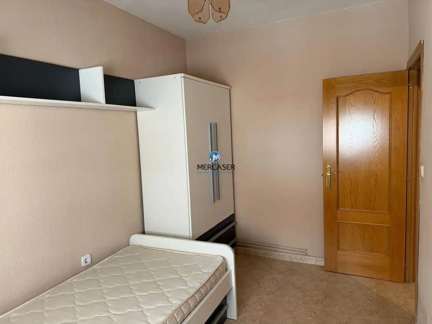 Schlafzimmer von Wohnung zur Miete in Alcalá de Henares mit Heizung, Möbliert und Balkon