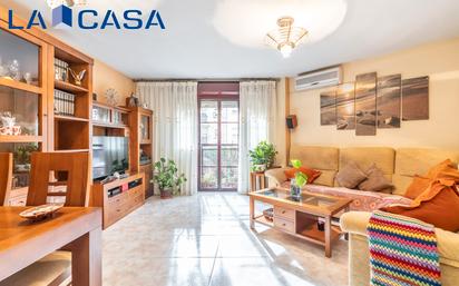 Exterior view of Flat for sale in  Madrid Capital  with Heating and Balcony