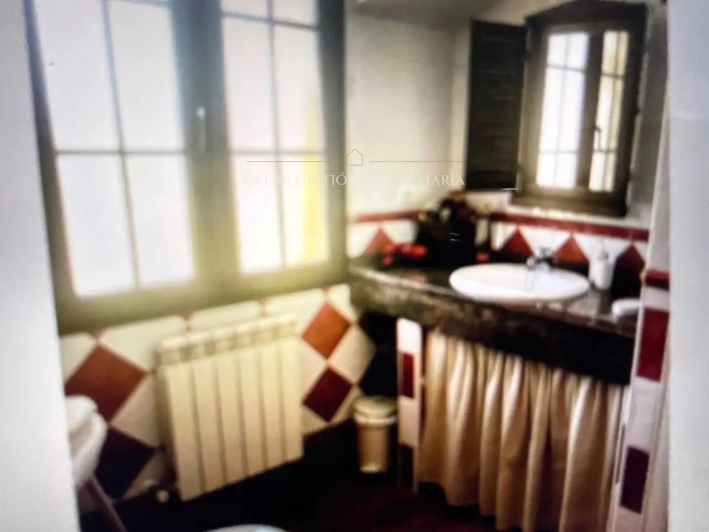 Bathroom of Houses for sale in La Calzada de Béjar   with Heating, Private garden and Terrace