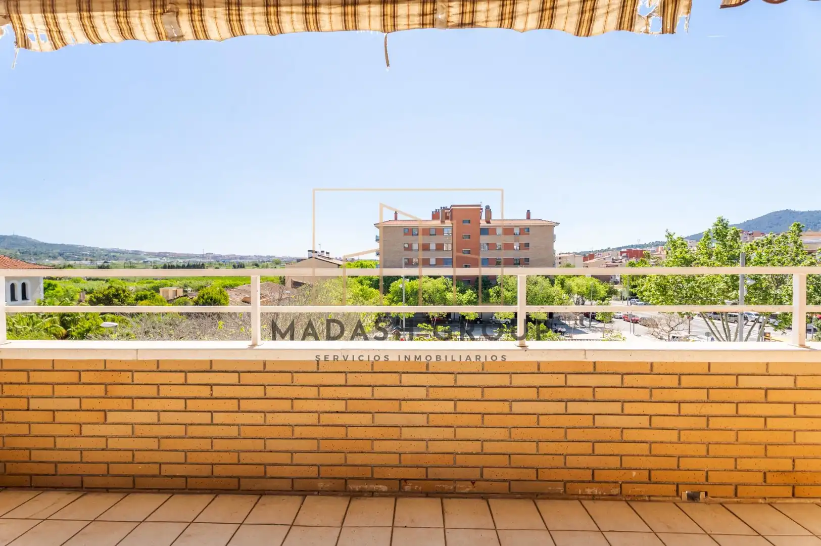 Terraza de Piso en venta en Sant Vicenç Dels Horts con Aire acondicionado, Parquet y Terraza