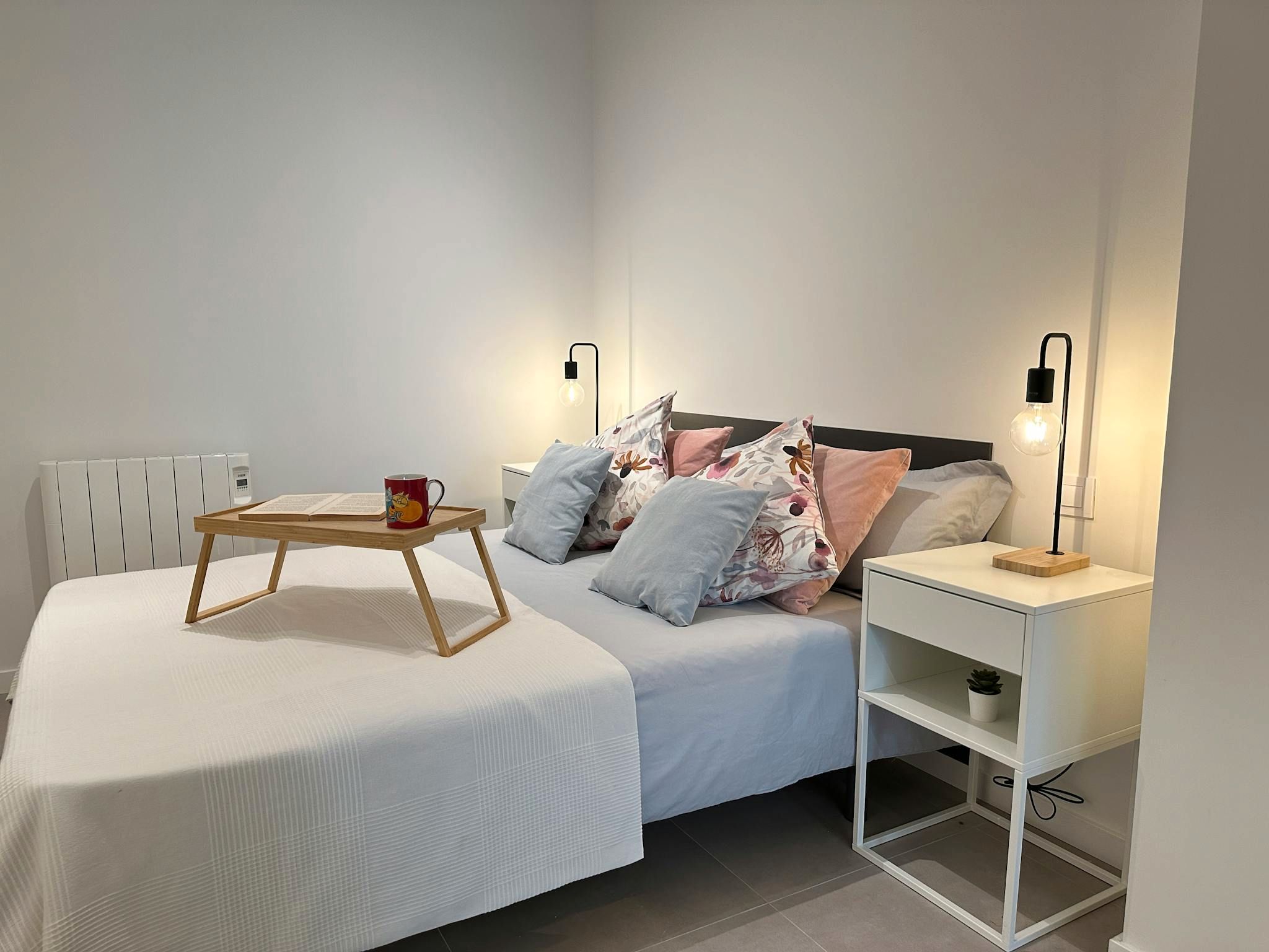 Habitación de Piso de alquiler en  Madrid Capital con Calefacción, Amueblado y Lavadora