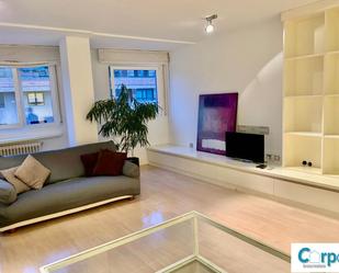 Sala d'estar de Dúplex en venda en Aranguren amb Aire condicionat, Calefacció i Parquet
