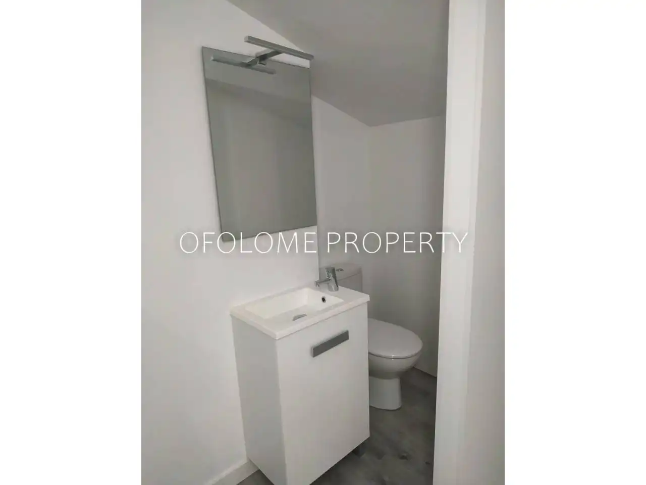 Baño de Edificio en venta en Sabadell