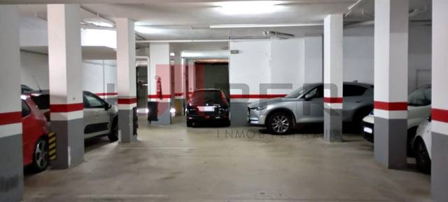 Garaje en Venta en ROSA RIBAS  PARELLADA, 12 en Sagnier - Plaça de Catalunya