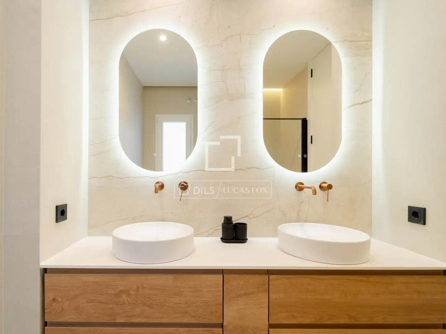 Bathroom of Flat for sale in L'Eixample