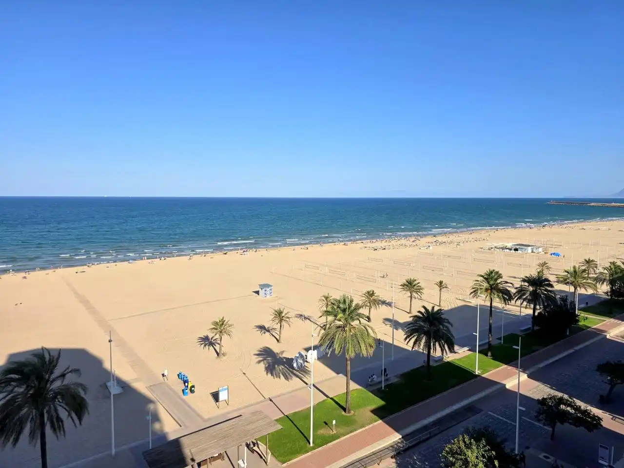 Dormitori de Apartament en venda en Gandia amb Aire condicionat, Terrassa i Moblat