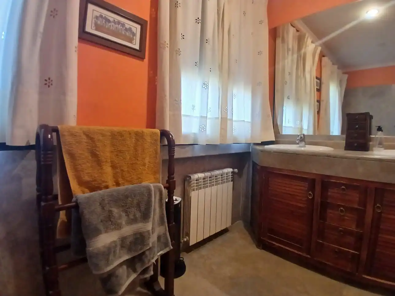 Bany de Casa o xalet en venda en Valdepeñas amb Aire condicionat, Calefacció i Traster