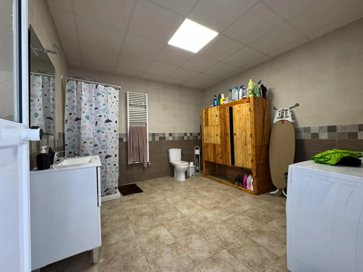Badezimmer von Haus oder Chalet zum Verkauf in Humilladero mit Klimaanlage, Möbliert und Ofen