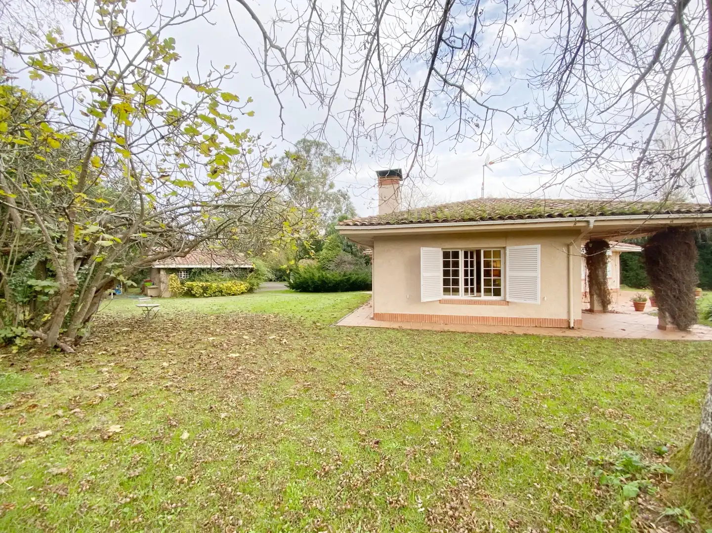 Außenansicht von Haus oder Chalet zur Miete in Gijón  mit Heizung, Privatgarten und Terrasse