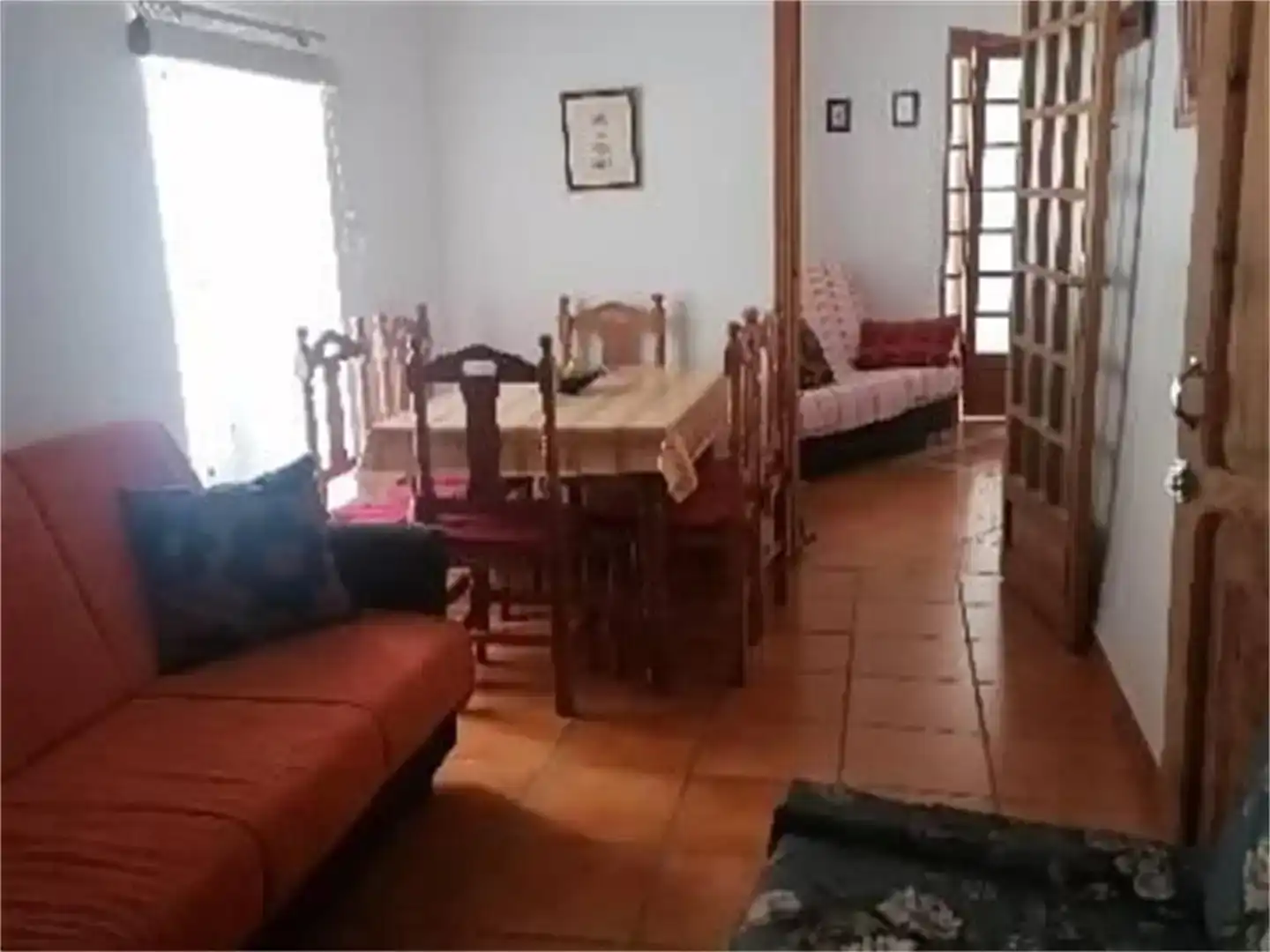 Sala d'estar de Casa adosada de lloguer en Benaocaz amb Moblat i Balcó