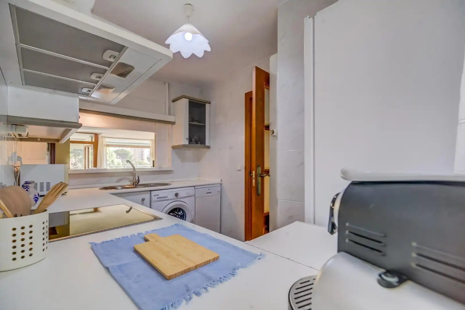 Cocina de Piso en venta en Torremolinos con Aire acondicionado, Jardín privado y Terraza