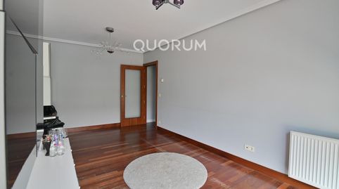 Foto 5 von Wohnung zum Verkauf in Plaza Mozart, Iralabarri, Bilbao