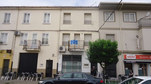 Foto 4 de Casa adosada en venta en Avenida Pureza Canelo, 65, Moraleja, Cáceres