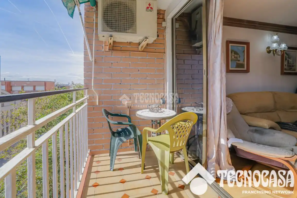 Terraza de Piso en venta en Santa Coloma de Gramenet