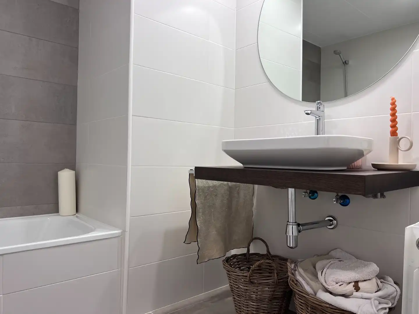 Bathroom of Flat for sale in Vilassar de Dalt  with Air Conditioner, Heating and Parquet flooring