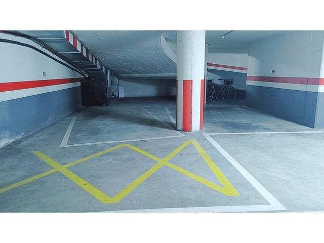 Garaje en Venta en Avenida Párroco Villanueva, 5 en Sada (A Coruña)