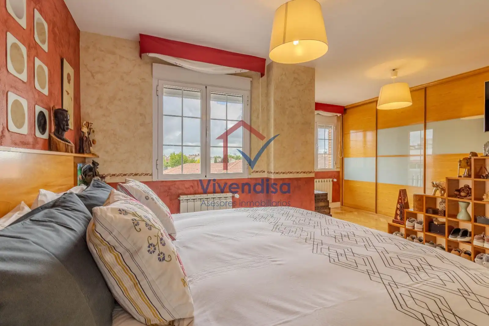 Habitación de Casa adosada en venta en Cabanillas del Campo con Terraza y Piscina
