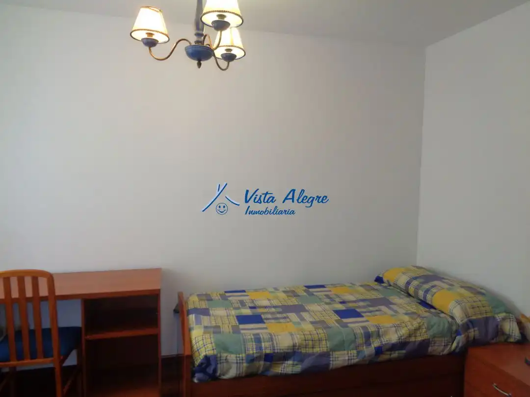 Apartamento de alquiler en Calle Julián Fernández Ollero, Haro