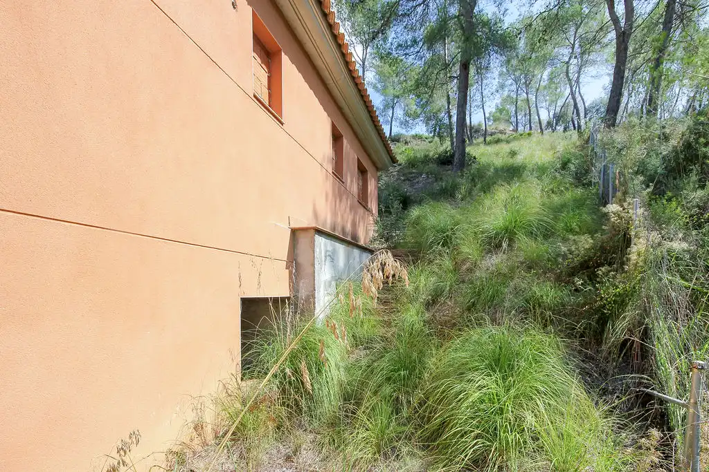 Außenansicht von Gebäude zum Verkauf in Olivella